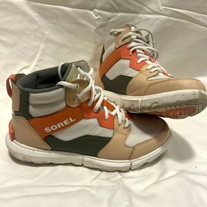 WOMEN'S SOREL EXPLORER™ II MID SNEAKER SHOE